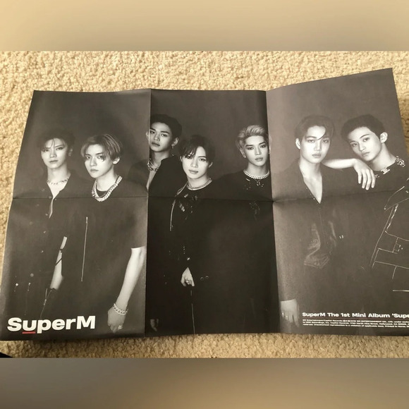 SuperM 1st Album United Version with Kai Photocard - Picture 7 of 10